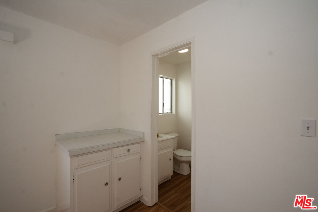 11515 Ohio Ave Unit: 1