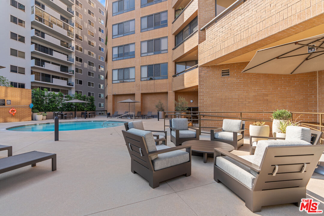 10430 Wilshire Blvd Unit: 305