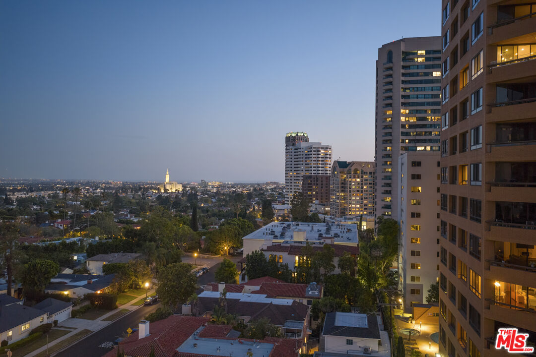 10430 Wilshire Blvd Unit: 305