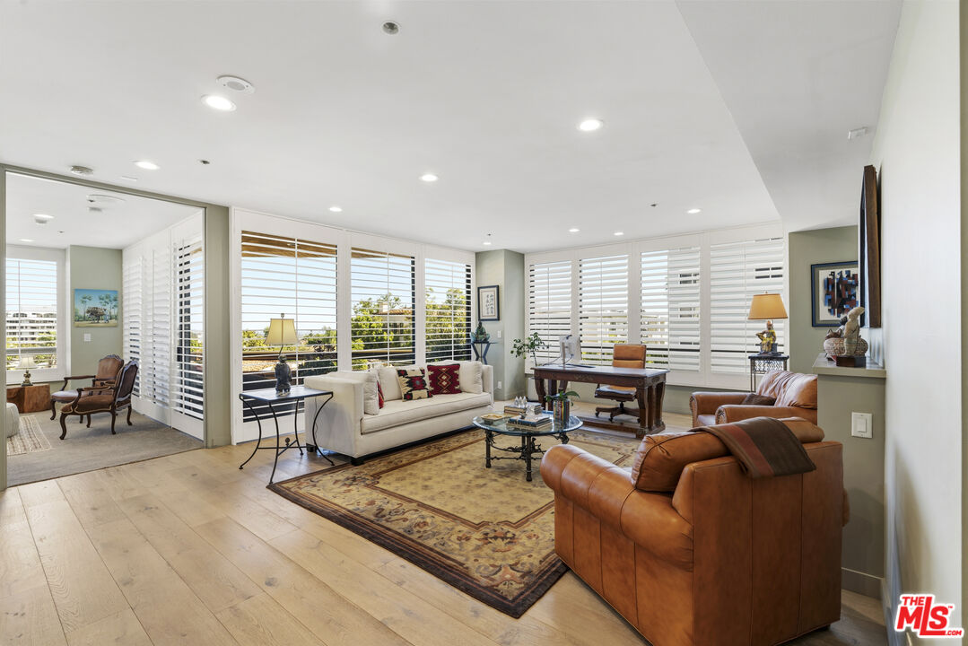 10430 Wilshire Blvd Unit: 305