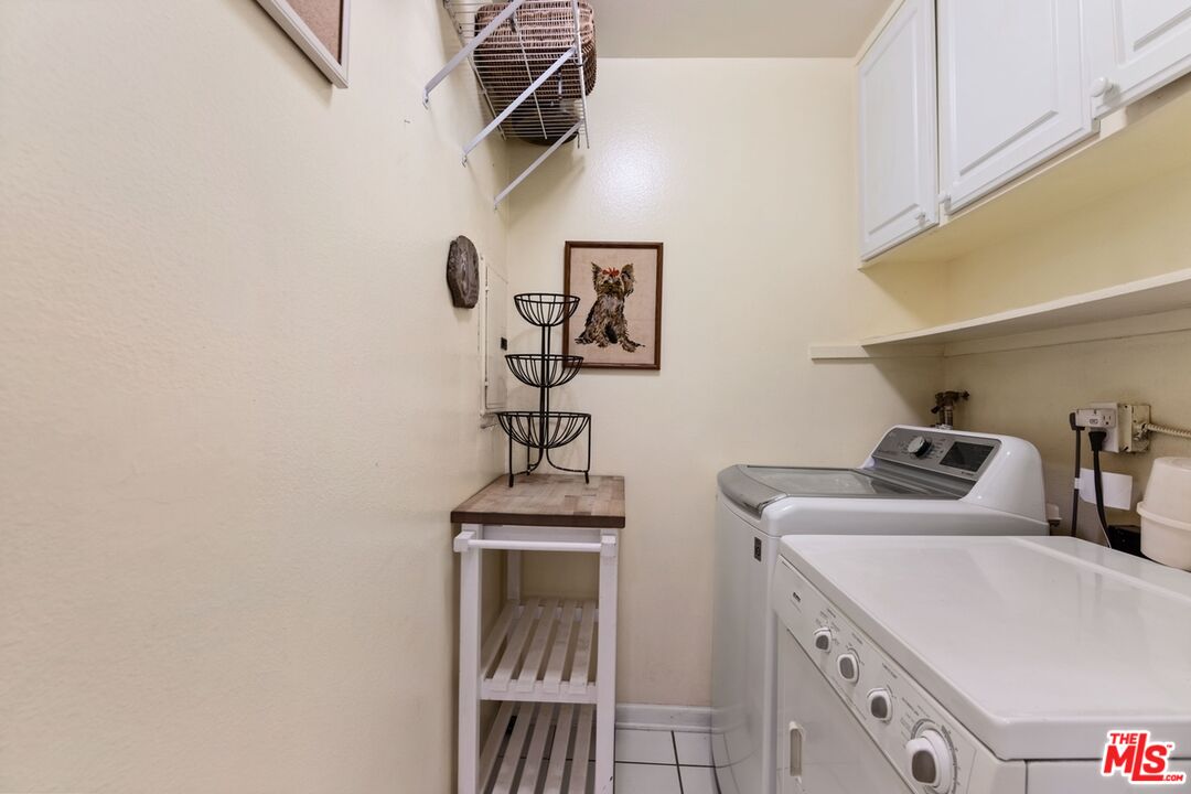 10933 Wellworth Ave Unit: 18