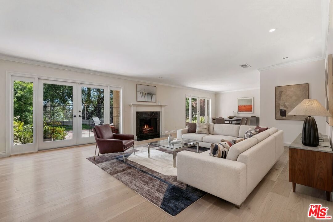 2792 Bottlebrush Dr