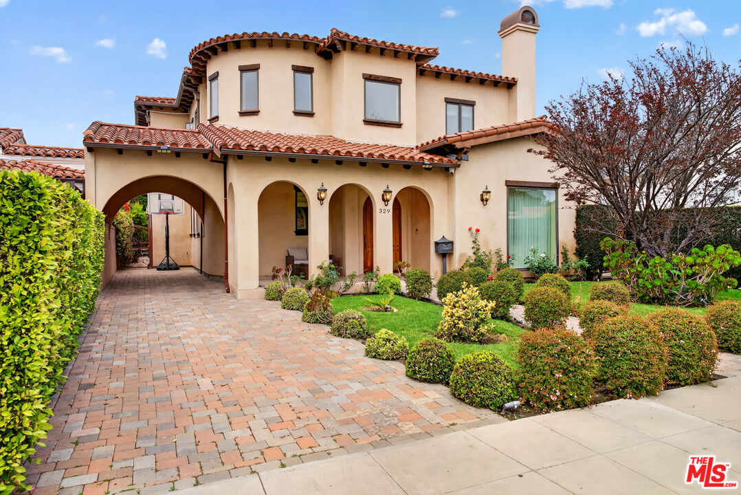 329 S CLARK DR