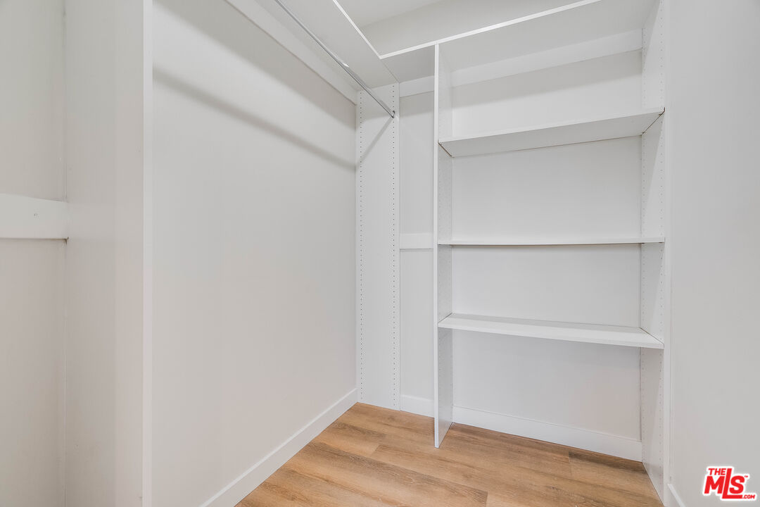 1470 Rexford Dr Unit: 302