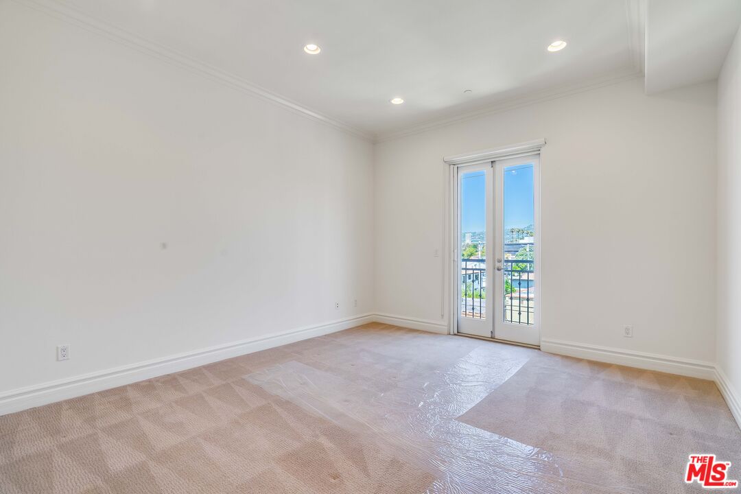 8610 Chalmers Dr Unit: 406
