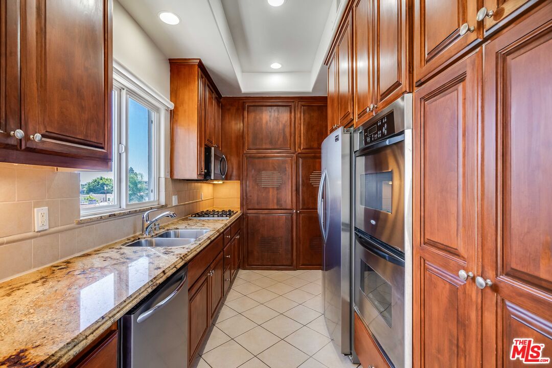 8610 Chalmers Dr Unit: 406
