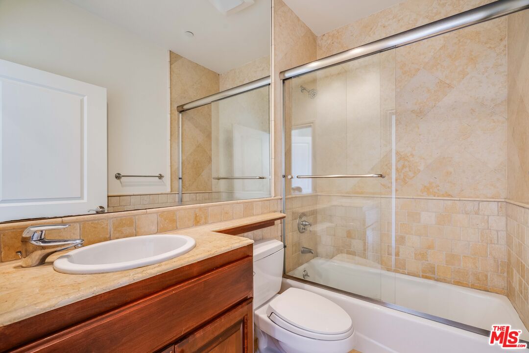 8610 Chalmers Dr Unit: 406