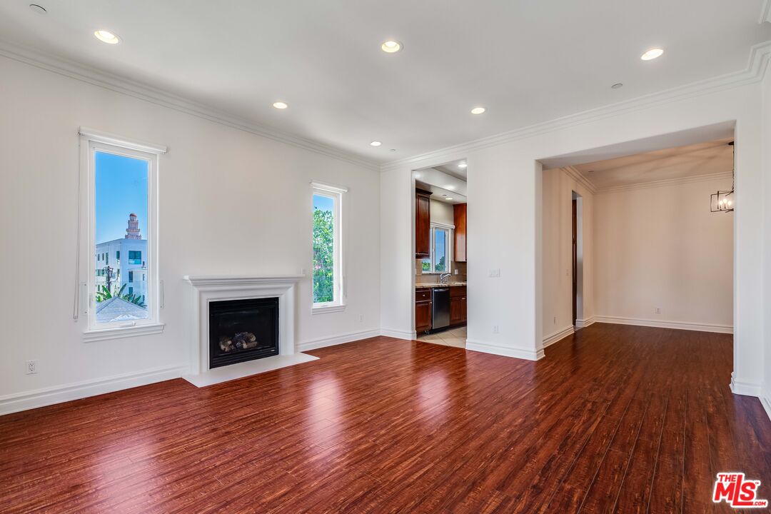 8610 Chalmers Dr Unit: 406