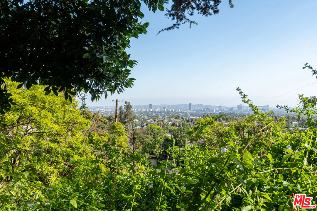 1830 N Sierra Bonita Ave