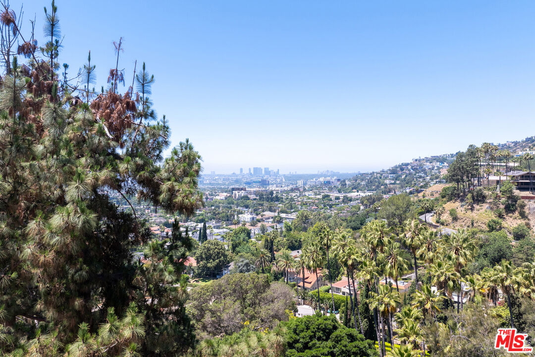1830 N Sierra Bonita Ave