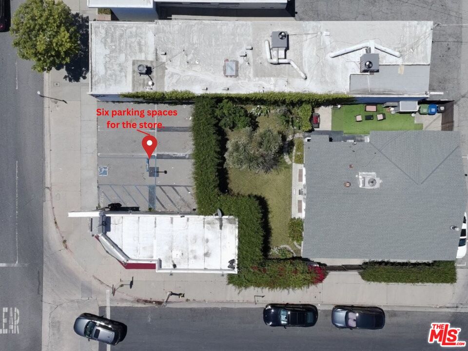 12035 Magnolia Blvd