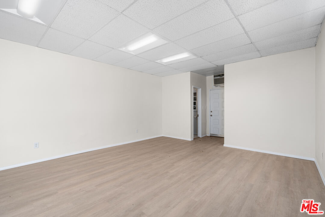 12035 Magnolia Blvd
