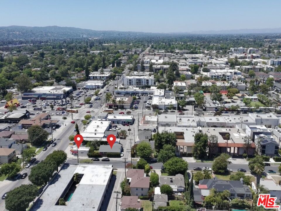 12035 Magnolia Blvd