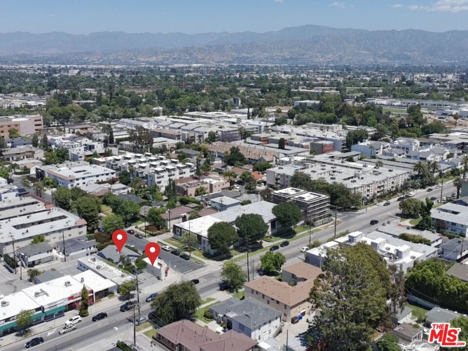 12035 Magnolia Blvd