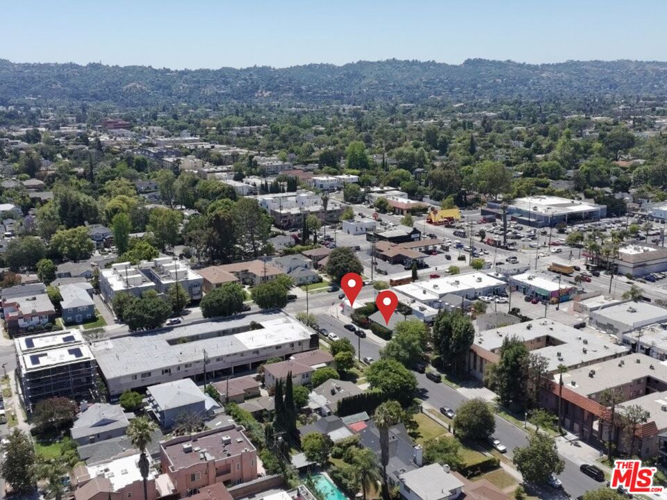 12035 Magnolia Blvd