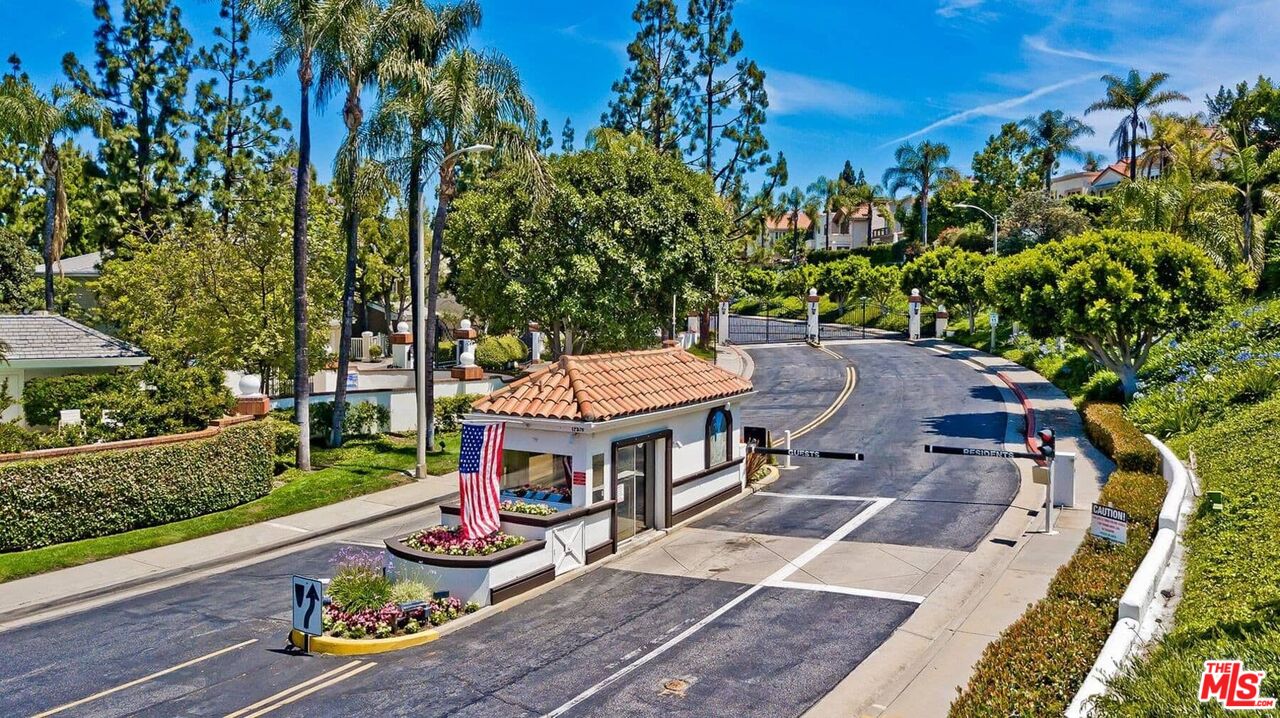 12695 Promontory Rd