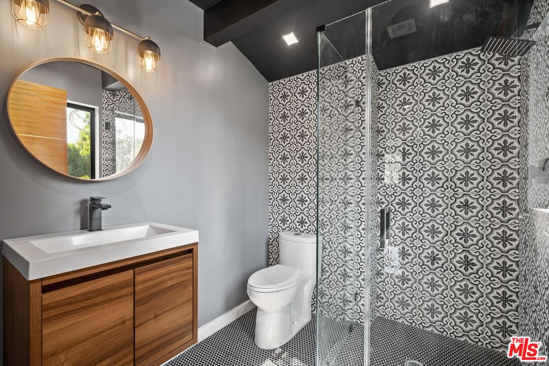 22263 Buena Ventura St