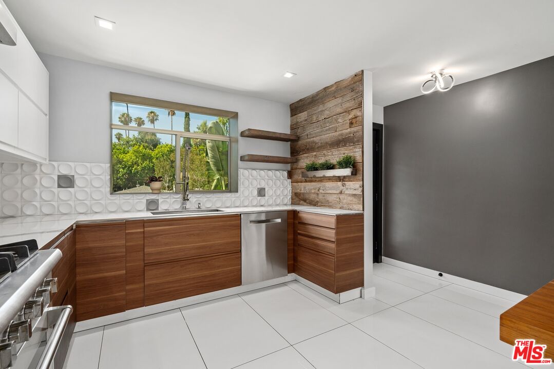 22263 Buena Ventura St