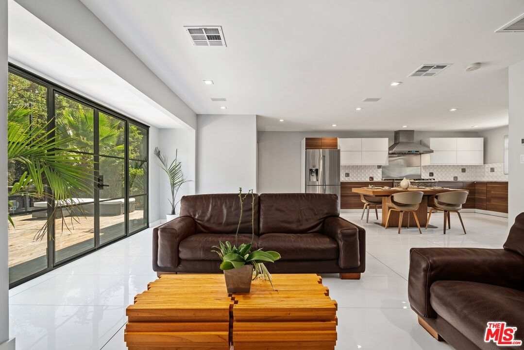 22263 Buena Ventura St