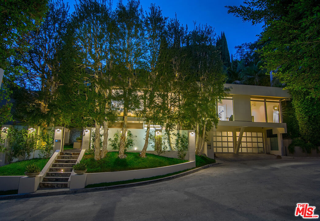 1331 CORDELL PL