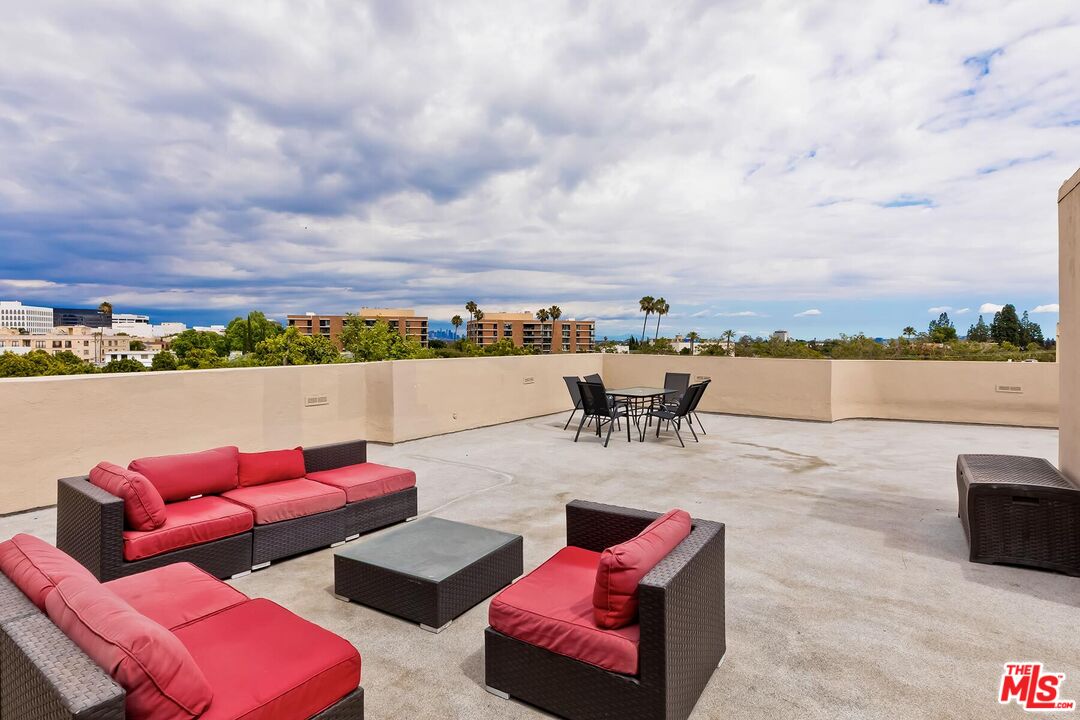 9921 Durant Dr Unit: 2