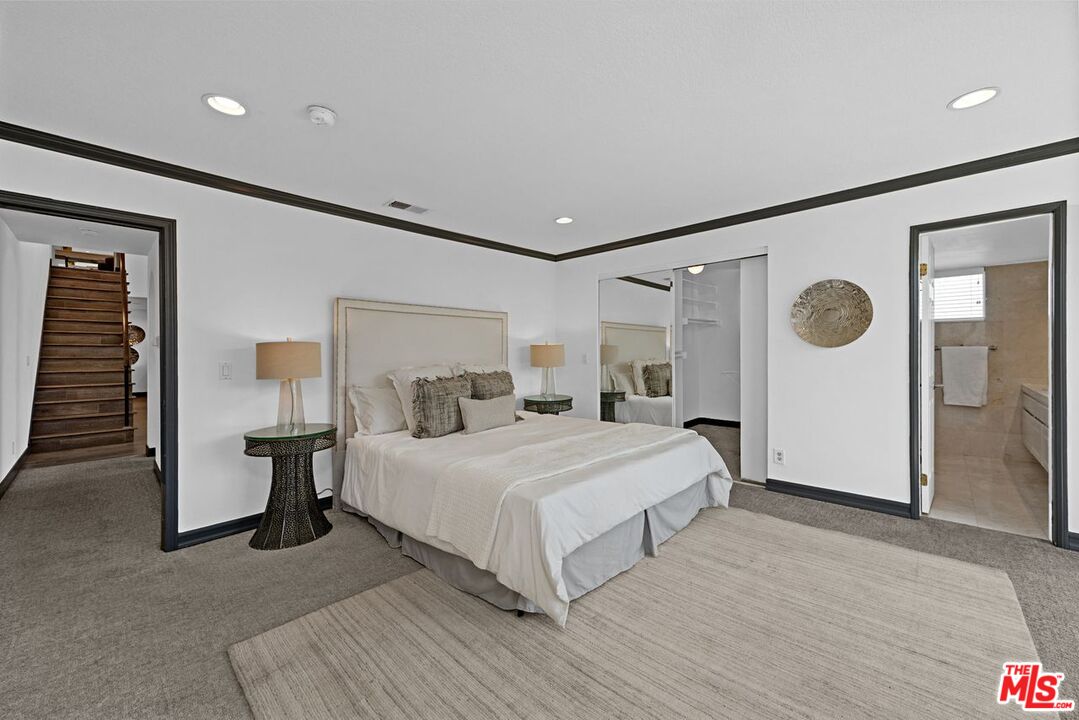 723 Westmount Dr Unit: 305