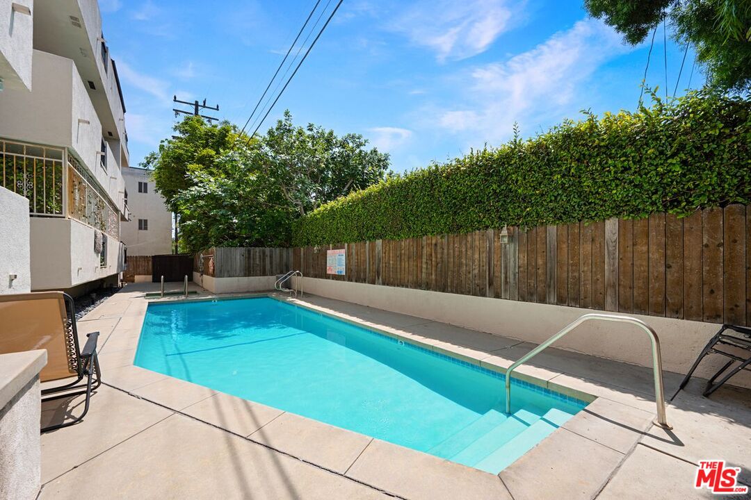 723 Westmount Dr Unit: 305