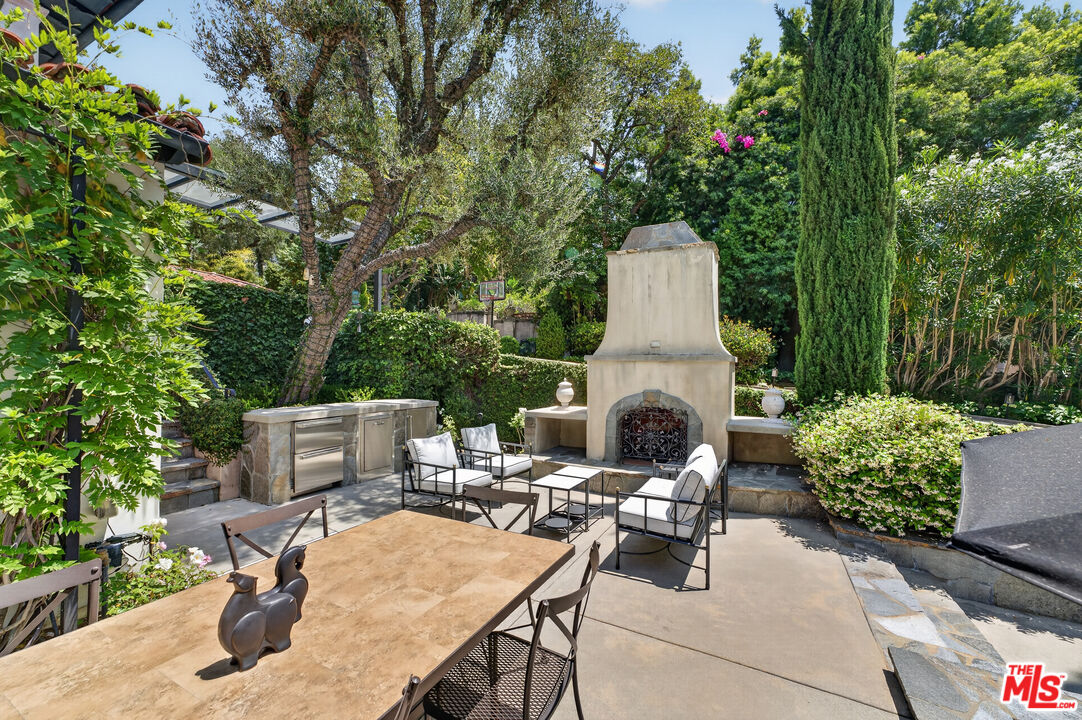 760 S San Rafael Ave
