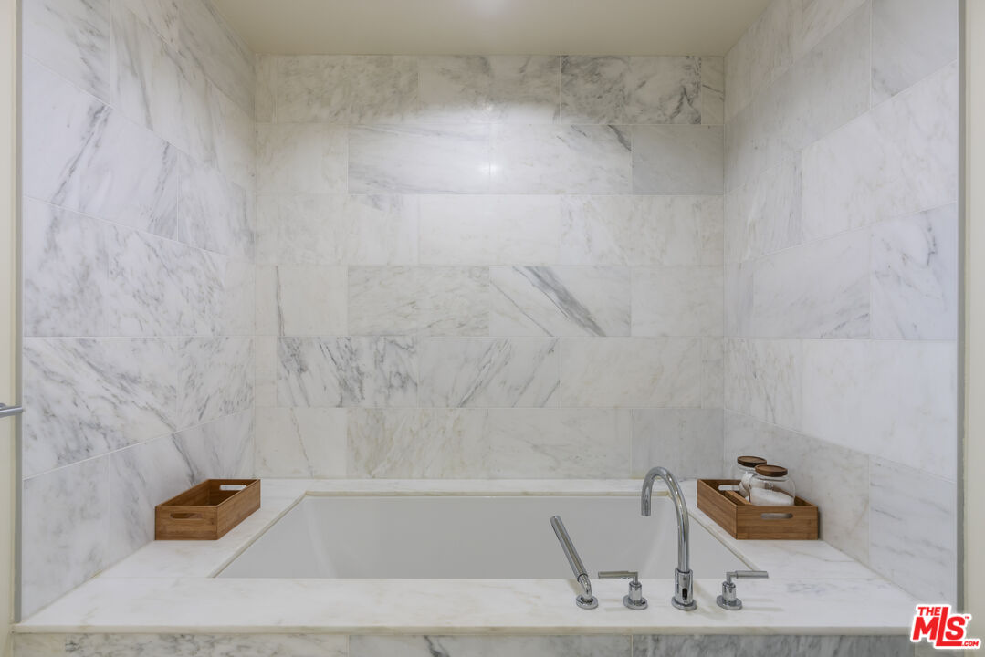 1705 Ocean Ave Unit: 212