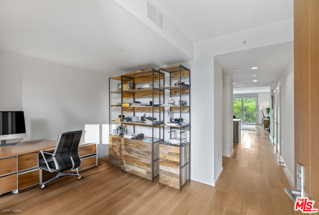 1705 Ocean Ave Unit: 212