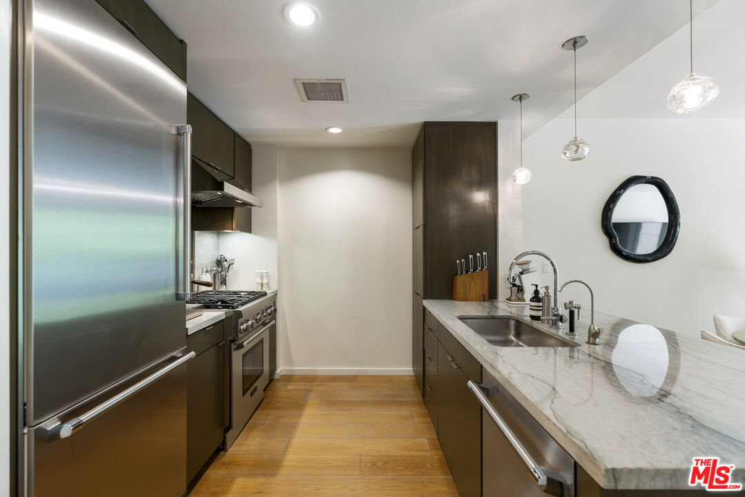 1705 Ocean Ave Unit: 212