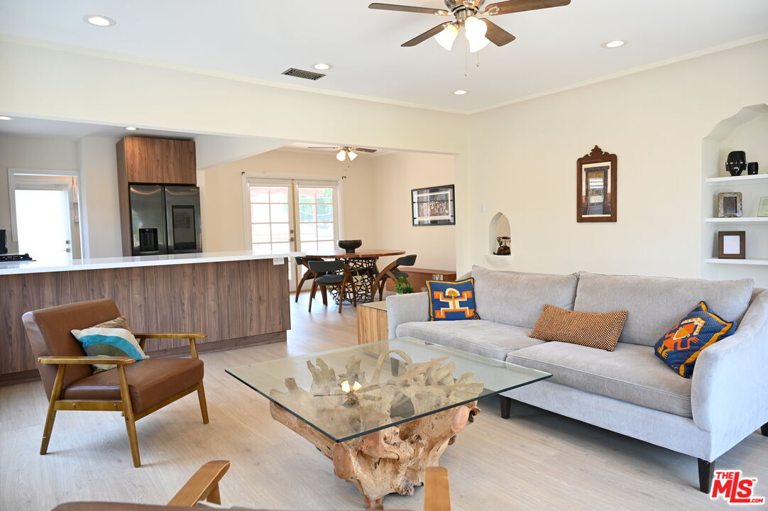 1333 W 14th St