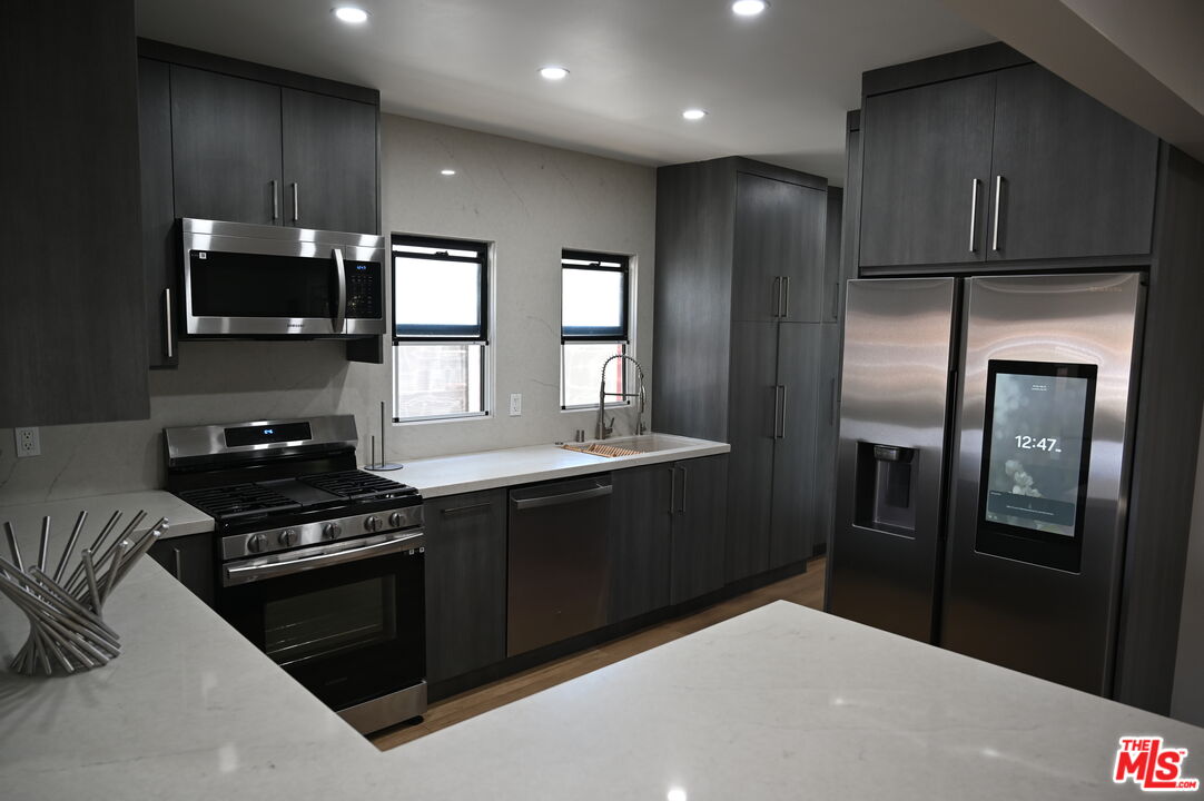 1333 W 14th St