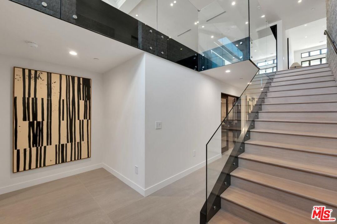 3116 Elvido Dr