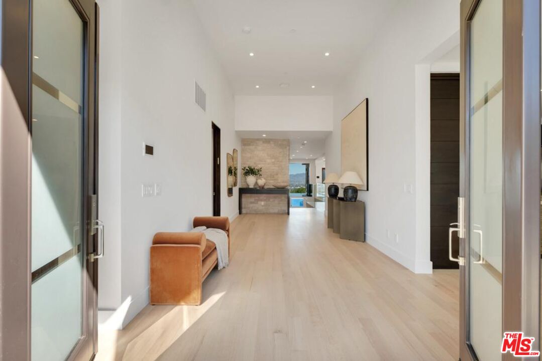 3116 Elvido Dr