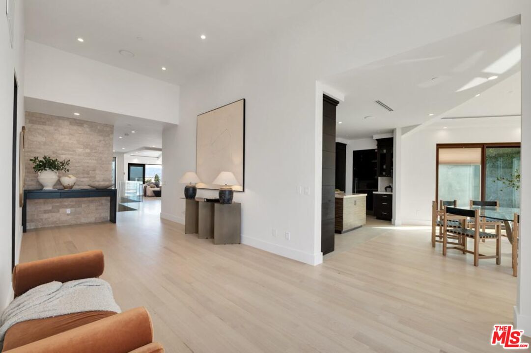 3116 Elvido Dr