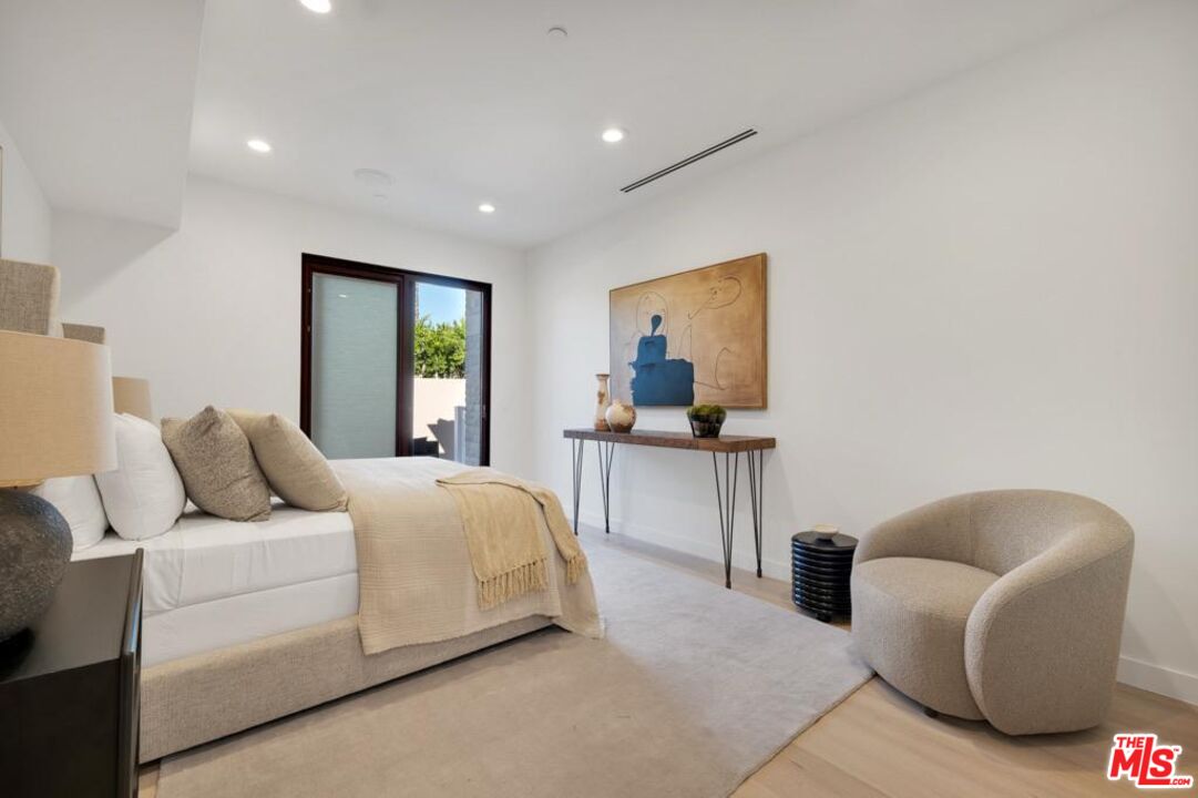 3116 Elvido Dr