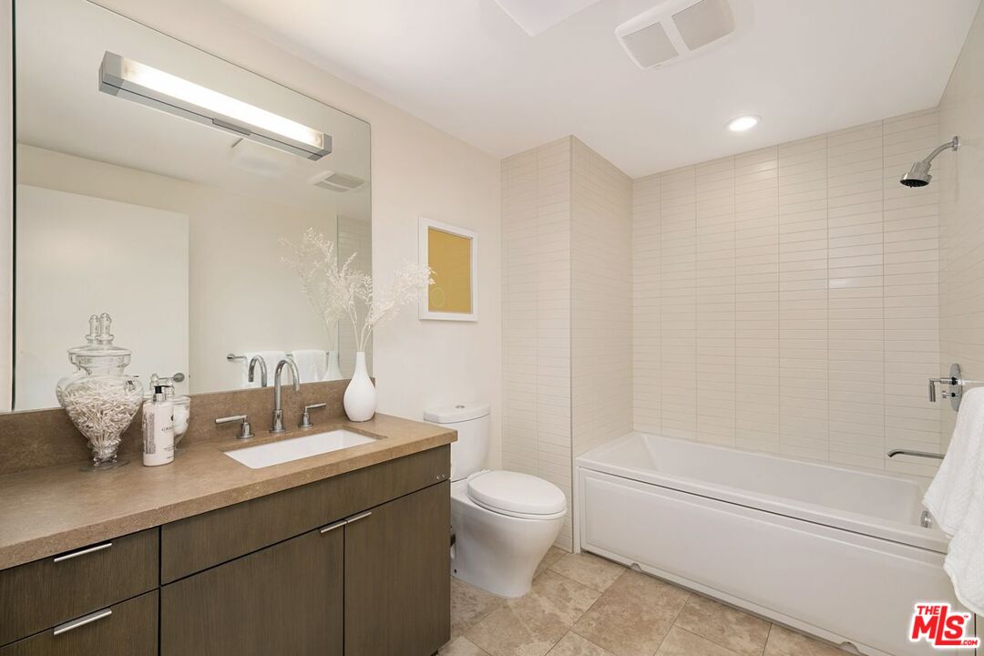 1705 Ocean Ave Unit: 107