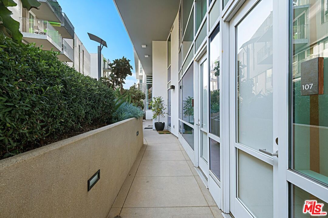 1705 Ocean Ave Unit: 107