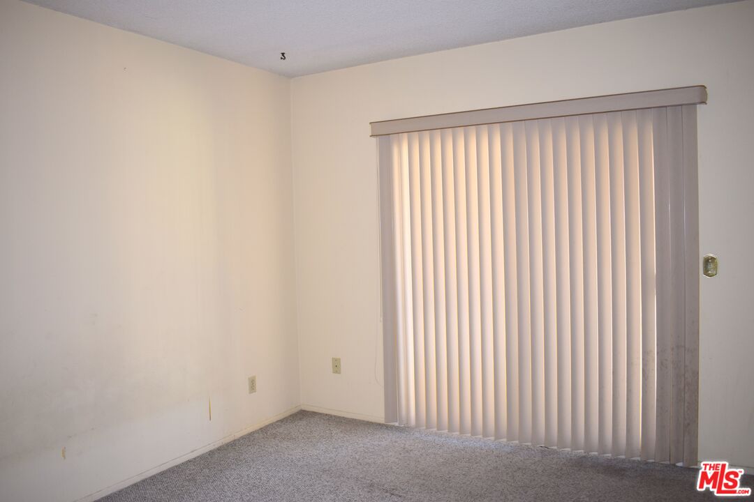 1711 Grismer Ave Unit: 63