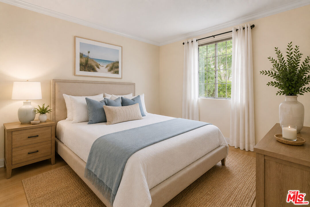 1375 Kelton Ave Unit: 104