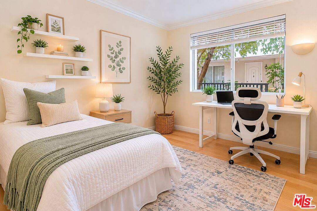 1375 Kelton Ave Unit: 104