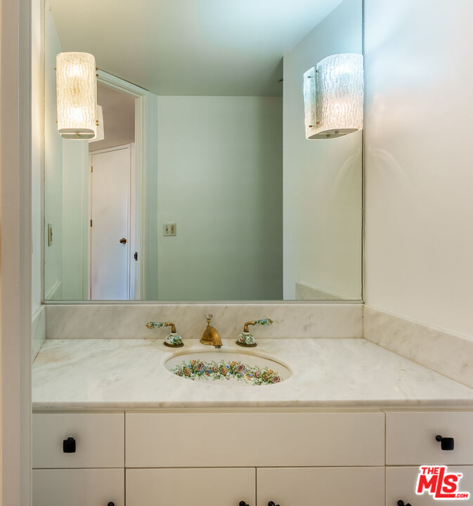 10551 Wilshire Blvd Unit: 1002