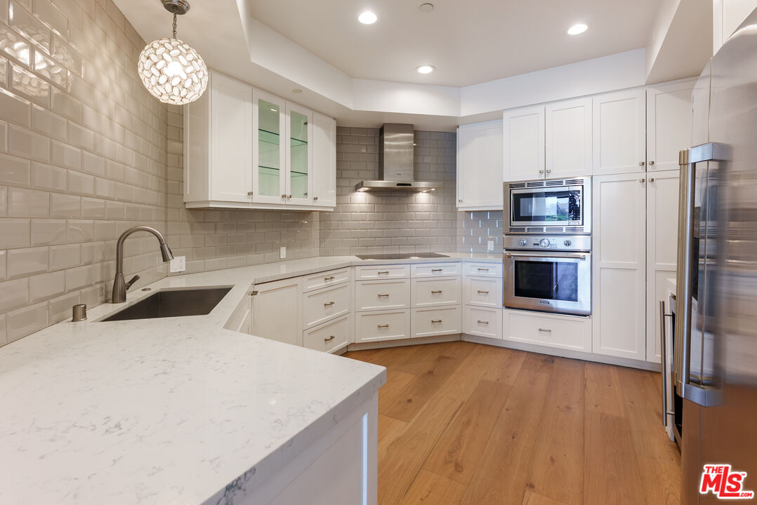 10551 Wilshire Blvd Unit: 1002