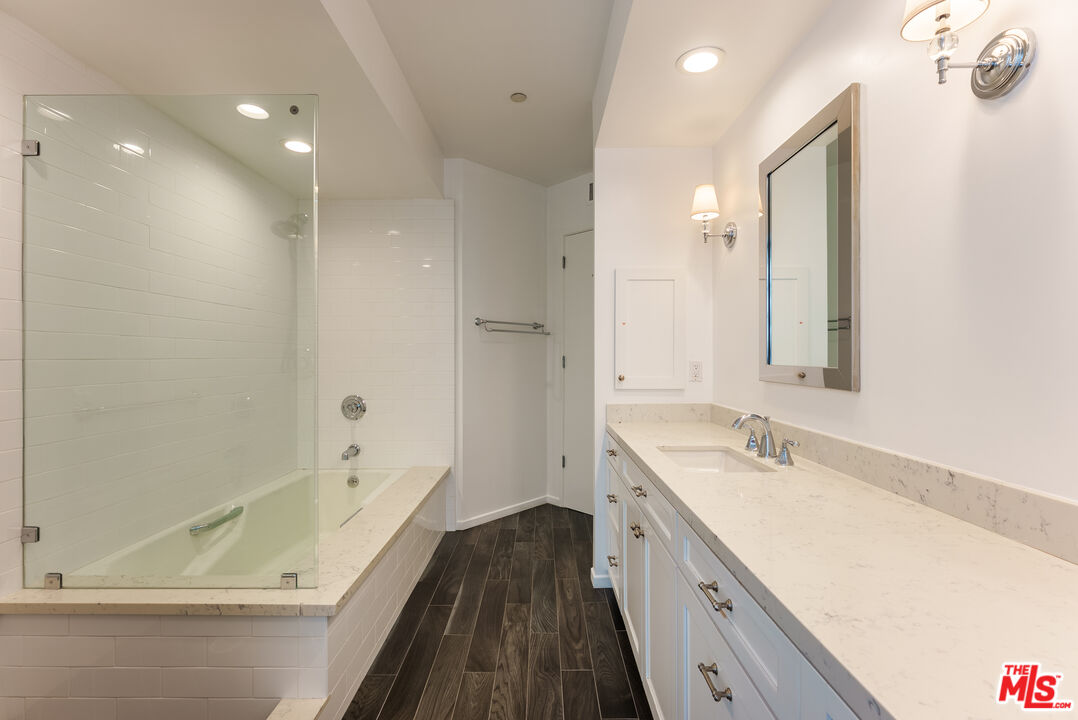 10551 Wilshire Blvd Unit: 1002