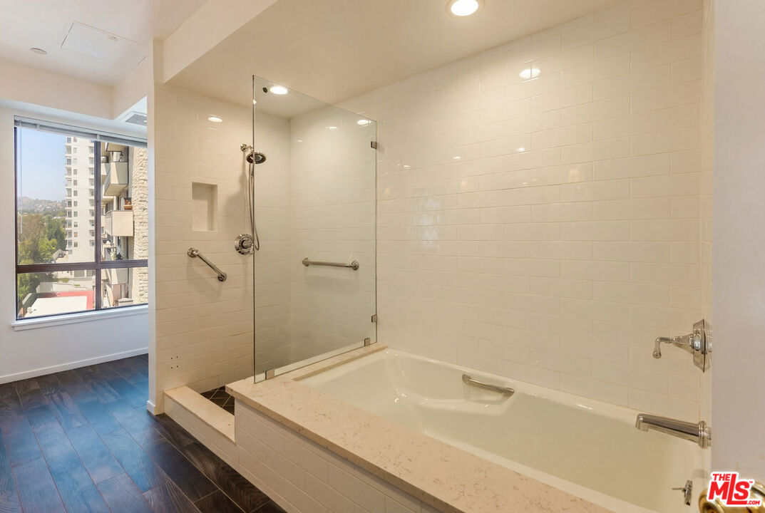 10551 Wilshire Blvd Unit: 1002