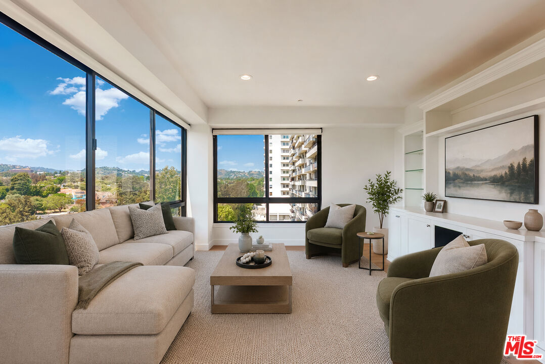 10551 Wilshire Blvd Unit: 1002