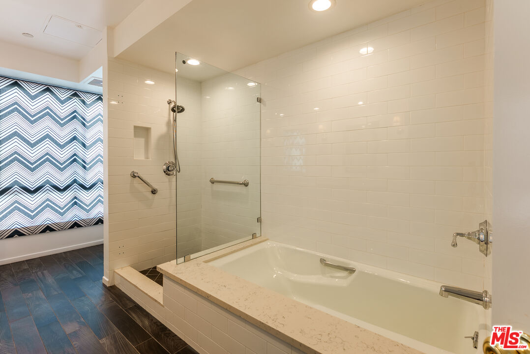 10551 Wilshire Blvd Unit: 1002