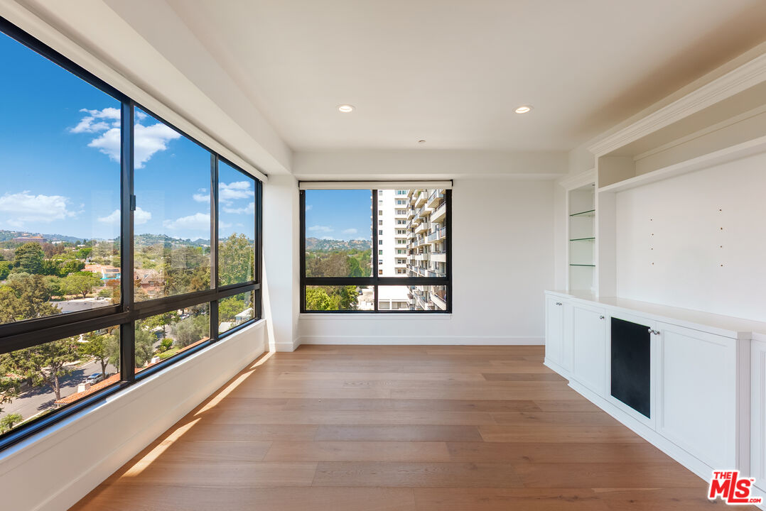 10551 Wilshire Blvd Unit: 1002