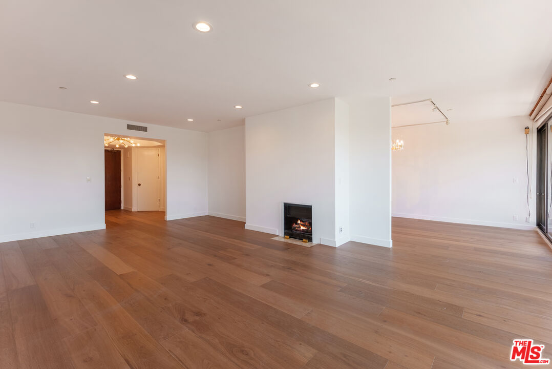 10551 Wilshire Blvd Unit: 1002